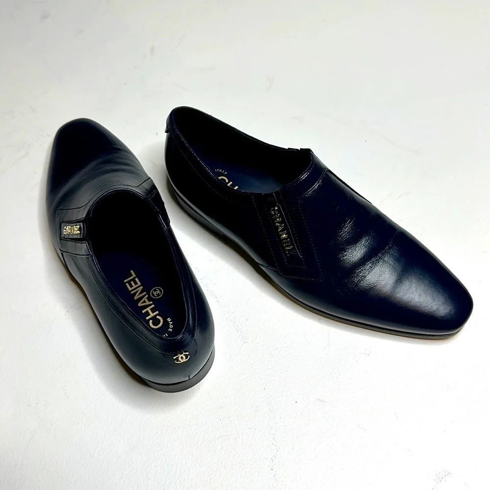 Chanel Leather Navy Oxfords 38 1/2